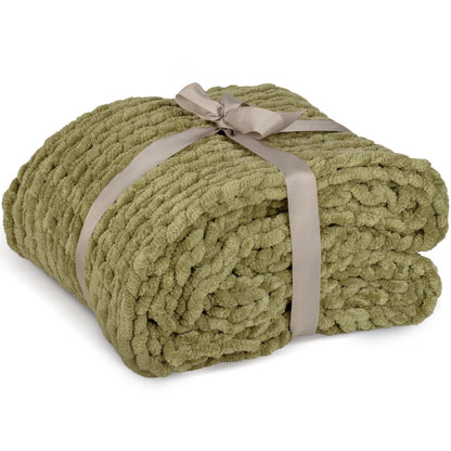 Willa and Belle 50"x60" Tighter Chunky Knit Throw Blanket - Willa and Belle