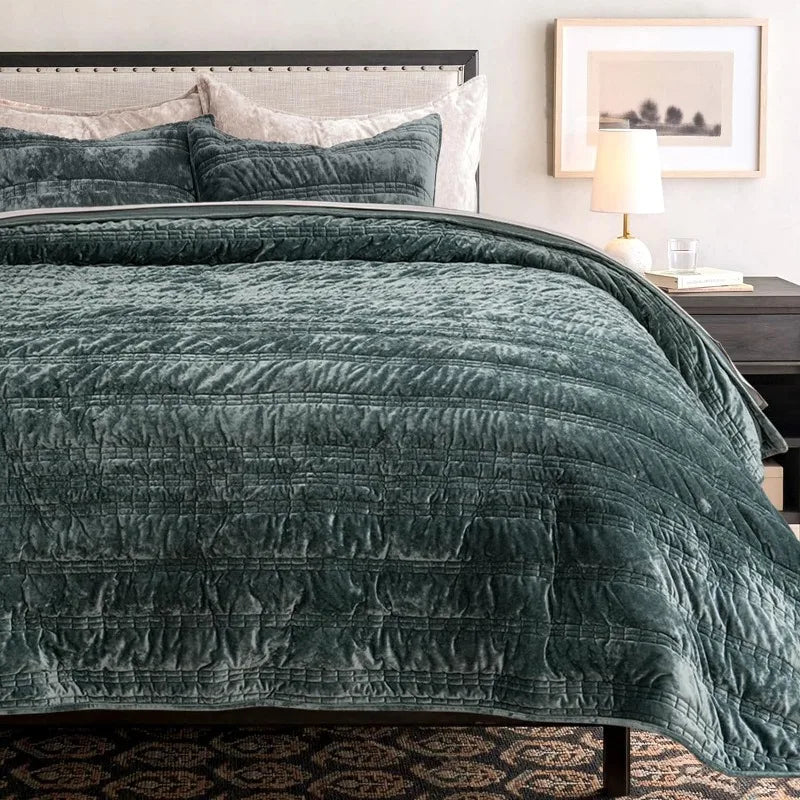 Velvet Quilt Bedspread