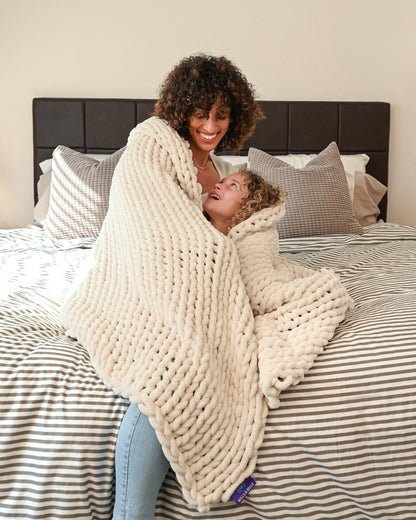 Willa and Belle 50"x60" Tighter Chunky Knit Throw Blanket